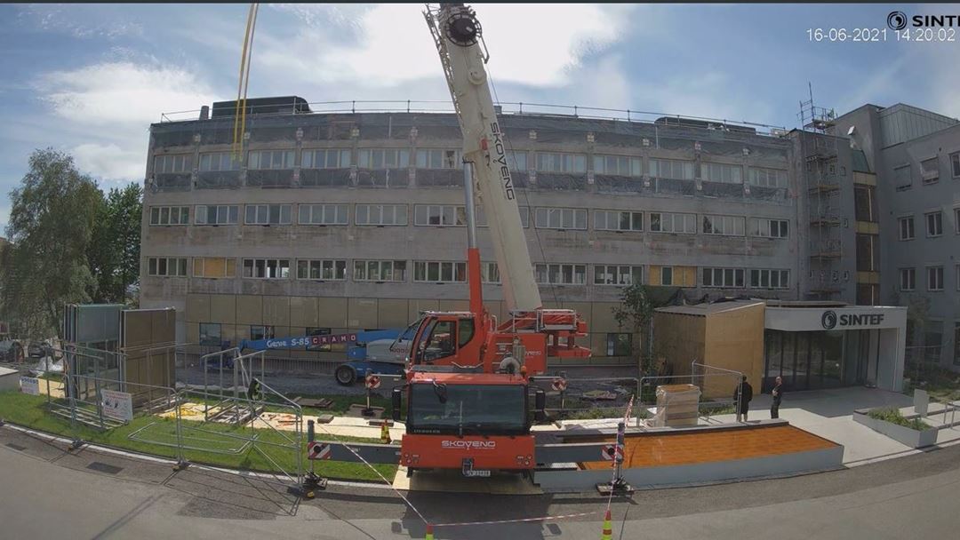 Det beste er å beholde det vi allerede har. Siri Hunnes Blakstad forteller om den unike rehabiliteringen av SINTEFs lokaler. Betongskjelettet ble beholdt for å spare store klimautslipp.